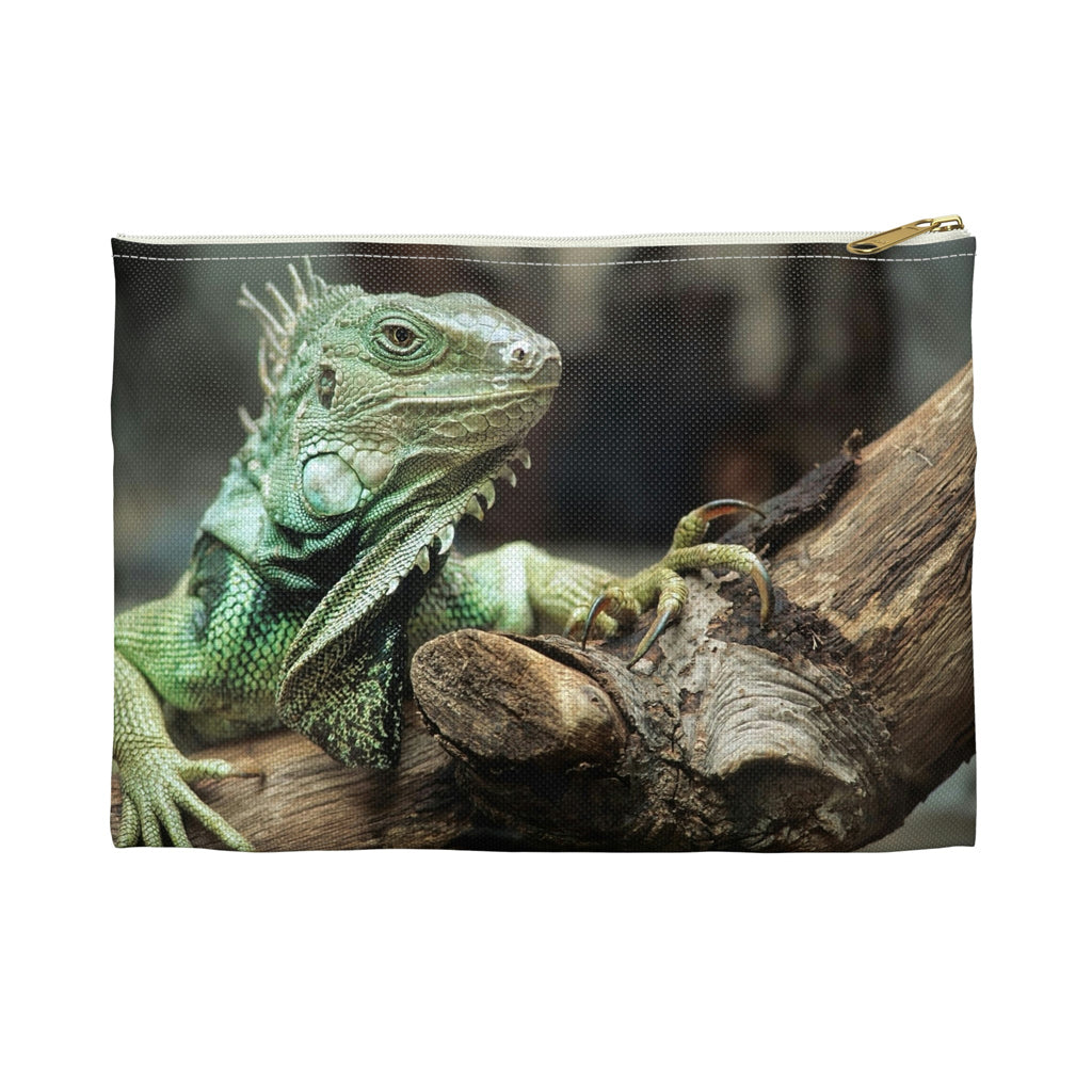 Front view of the small 8.5 x 6 inch pouch with green iguana design and white zipper.
