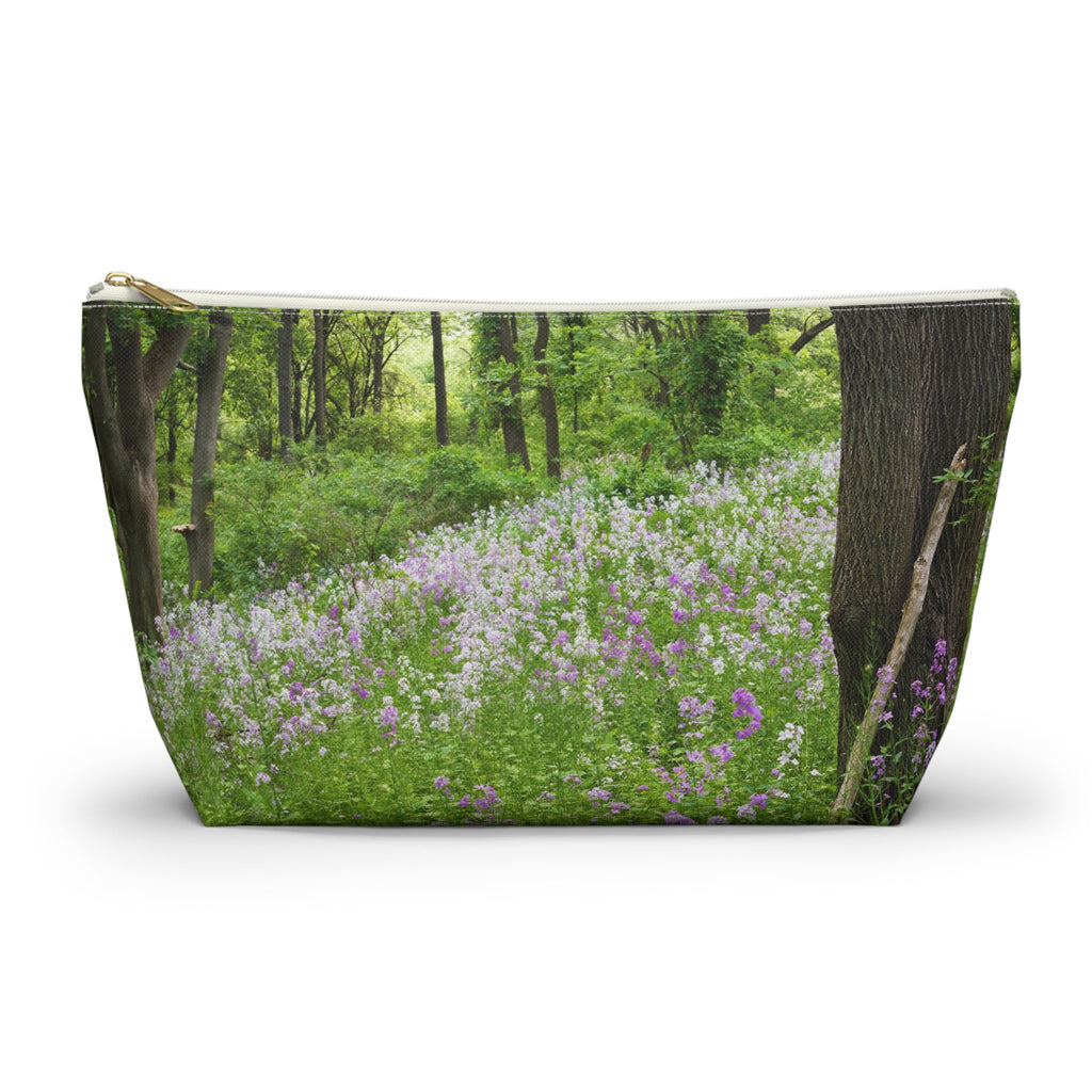 Front view of the large 12.5 x 7.25 x 3.25 inch kit bag with forest wildflowers design and white zipper.
