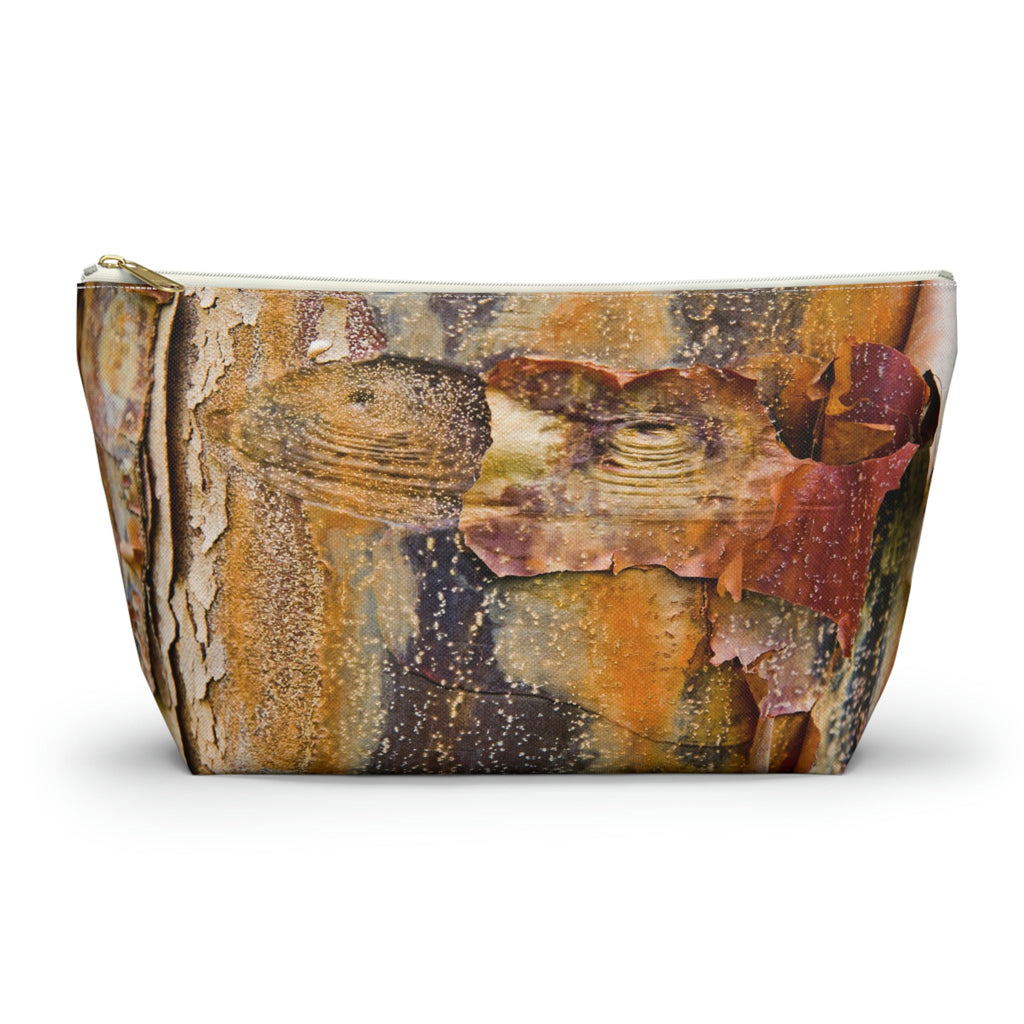 Front view of the large 12.5 x 7.25 x 3.25 inch kit bag with orange bark design and white zipper.
