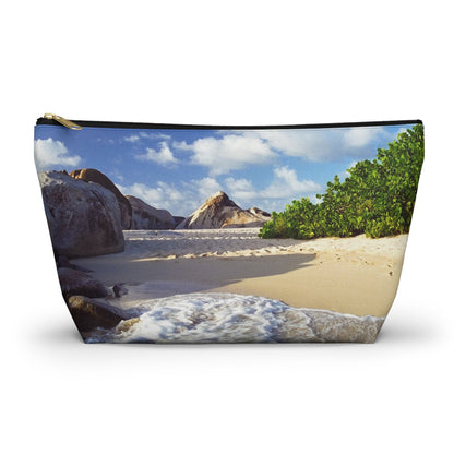 Front view of the large 12.5 x 7.25 x 3.25 inch kit bag with beach surf design and black zipper.