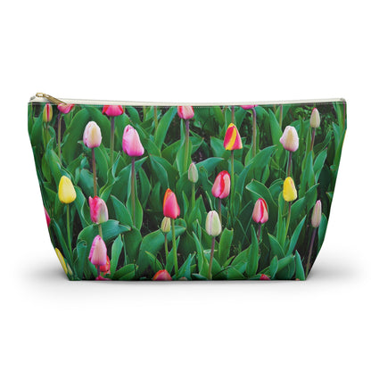 Front view of the large 12.5 x 7.25 x 3.25 inch kit bag with multi colored tulips design and white zipper.